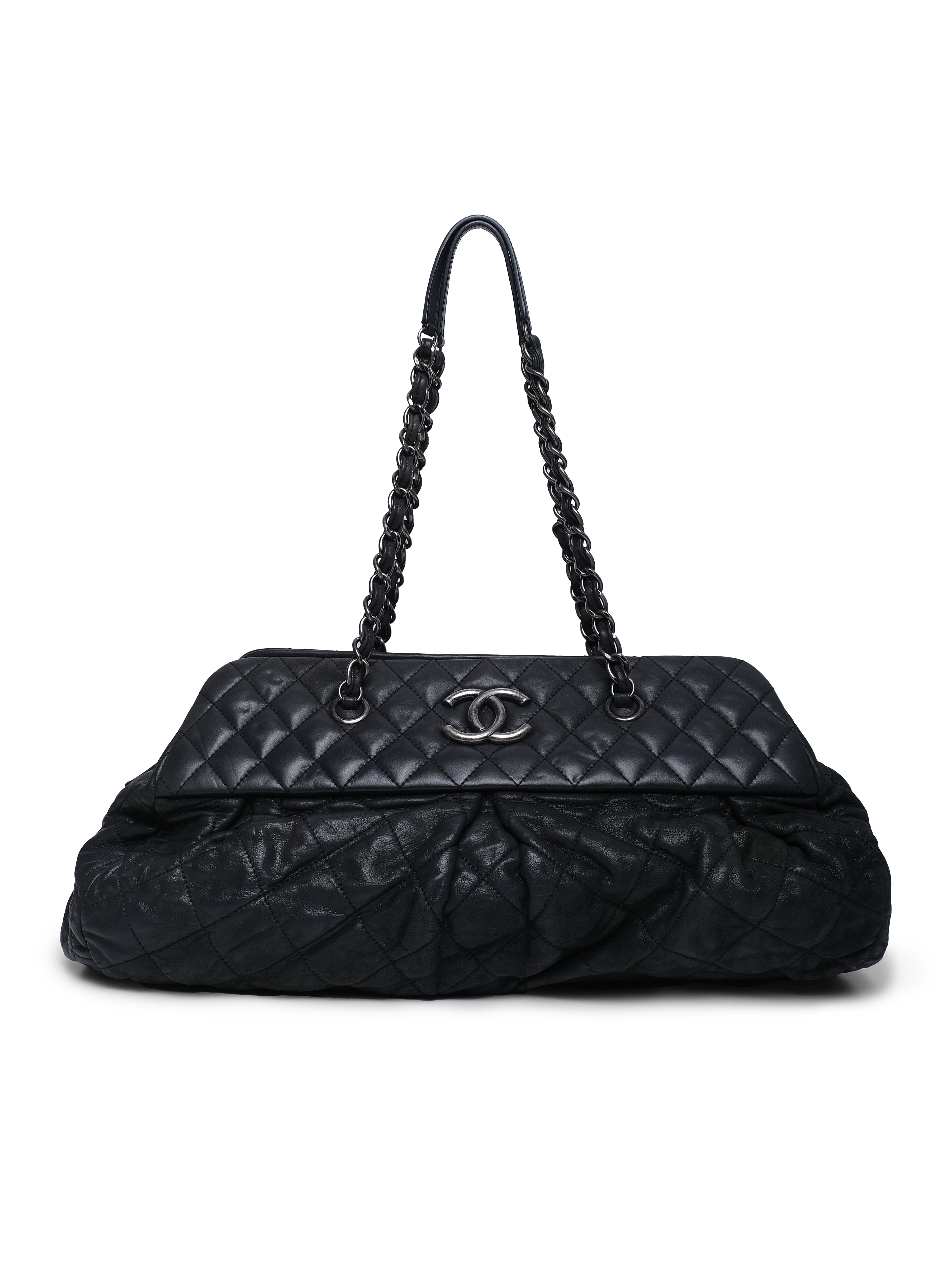 CHANEL IRIDESCENT CALFSKIN CHIC QUILT BOWLING BAG