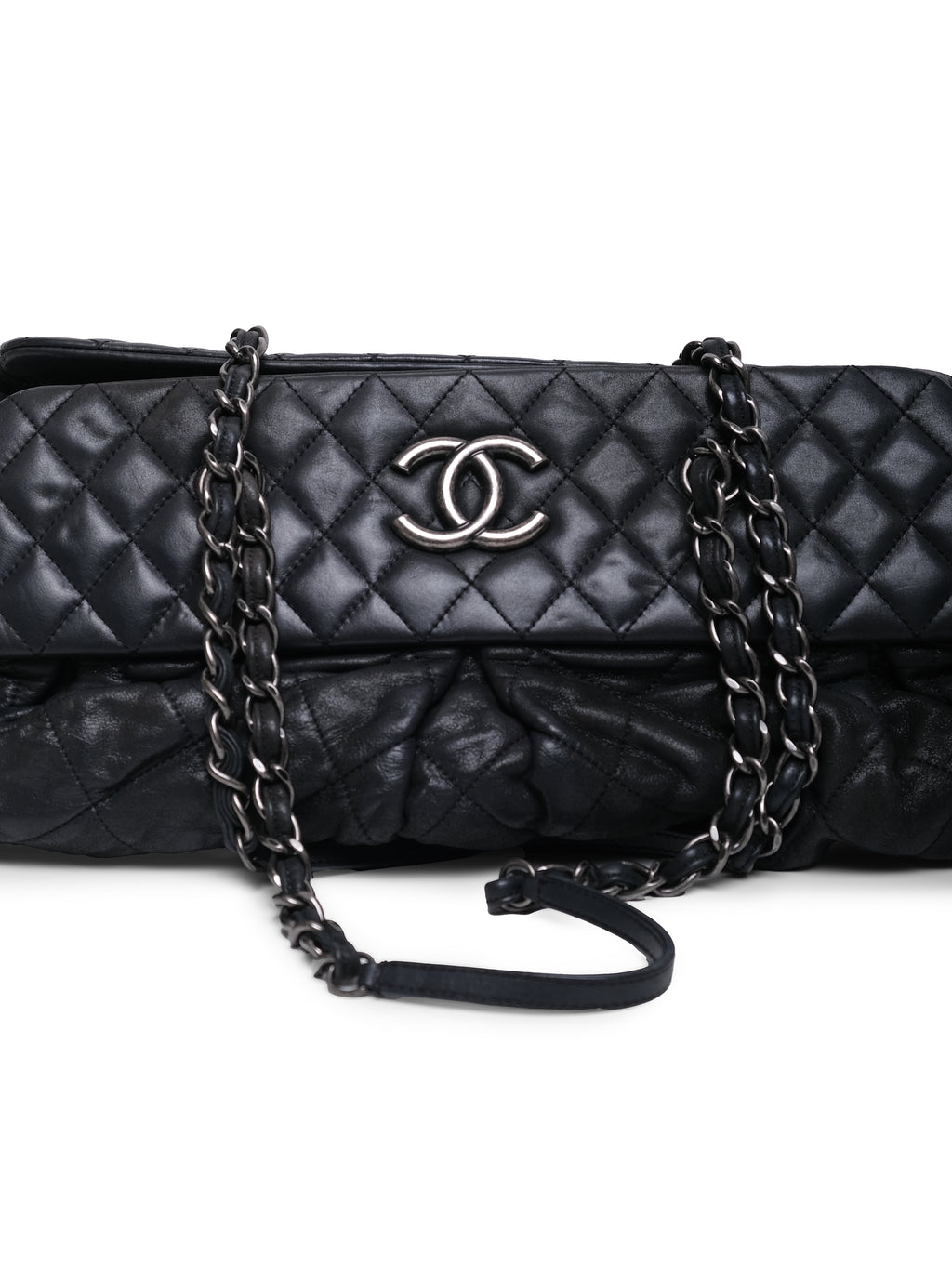 CHANEL IRIDESCENT CALFSKIN CHIC QUILT BOWLING BAG