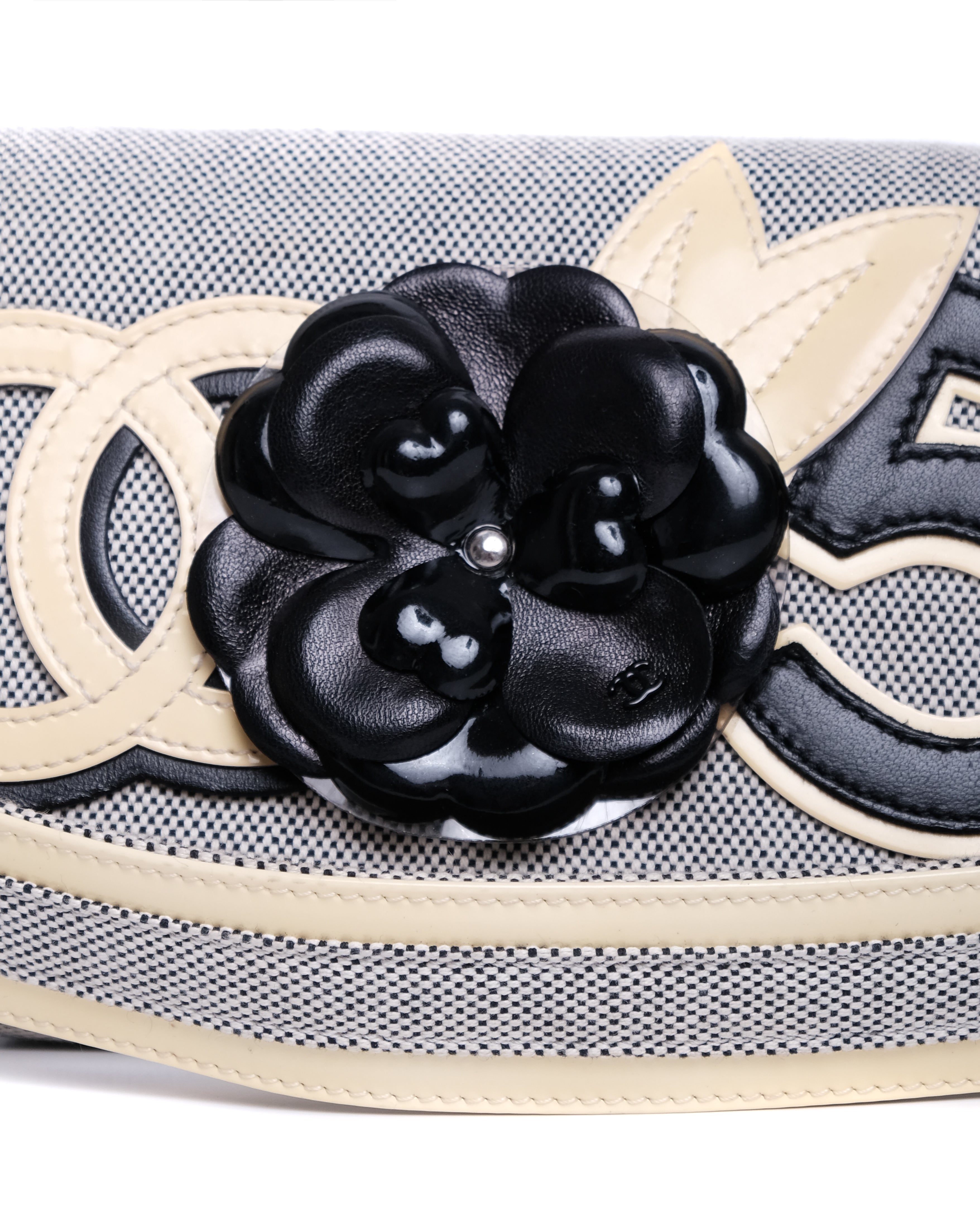 CHANEL CAMELIA CC NO.5 BAG