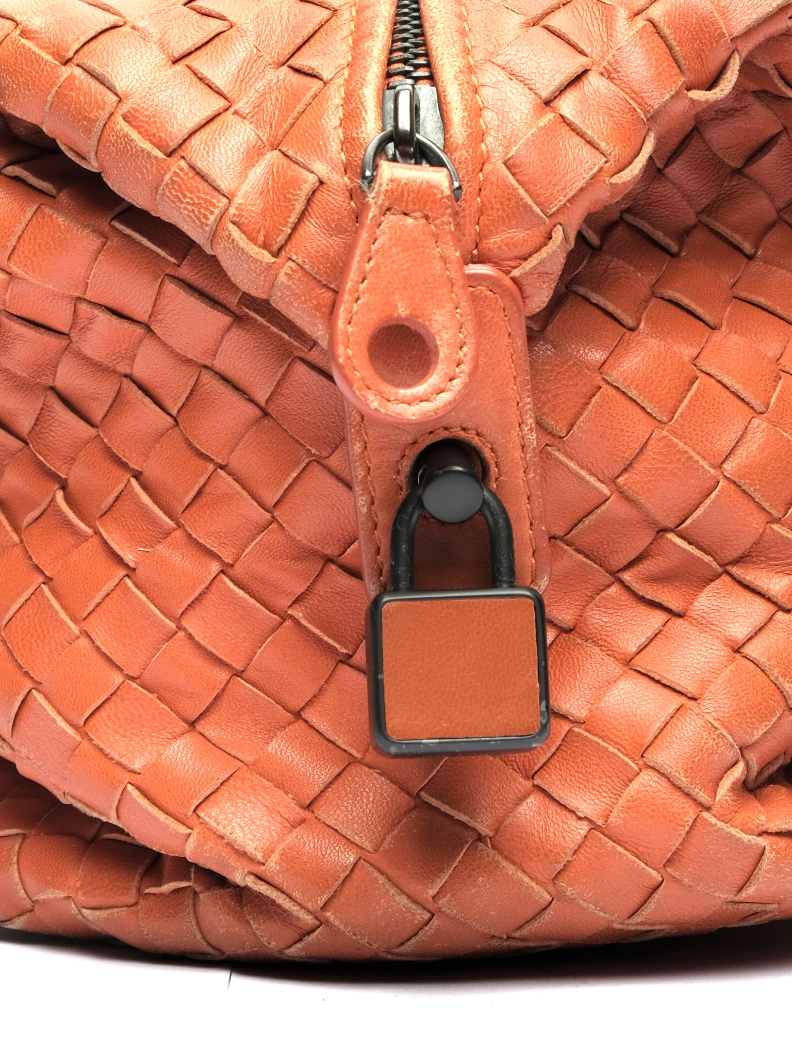 BOTTEGA VENETA MONTAIGNE BAG